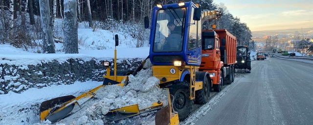 С начала года с улиц Иркутска вывезли 8 тысяч тонн снега